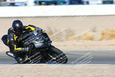 media/Jan-08-2022-SoCal Trackdays (Sat) [[1ec2777125]]/Turn 15 Inside (950am)/